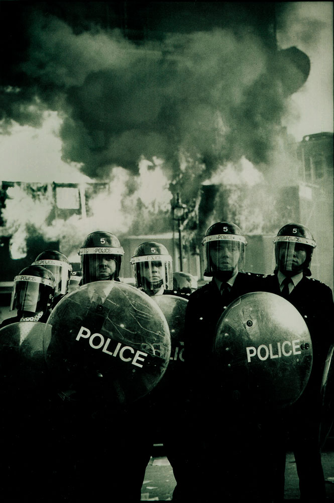 Police-Riot1polltax.jpg