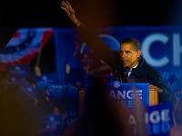The Final Wave of The Final Campaign Speech - Barack Obama : Manassas - Virginia : USA